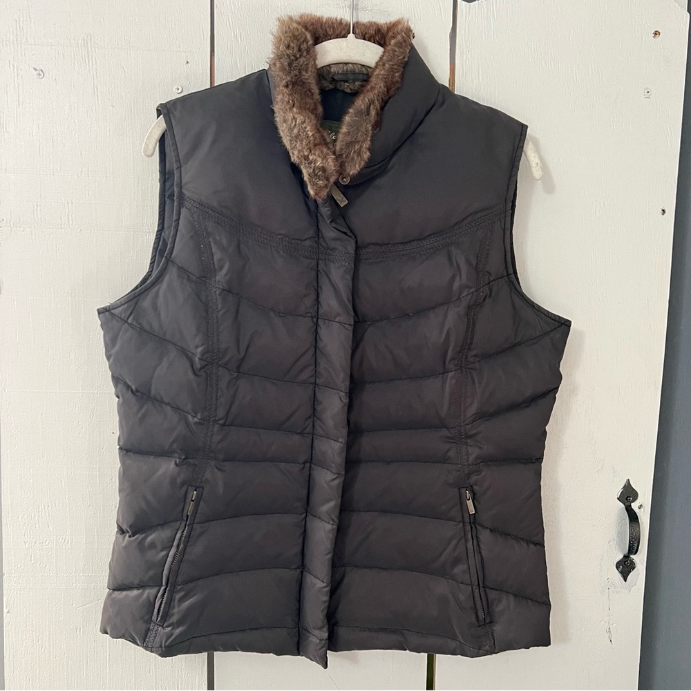 Eddie Bauer Womens Goose Down Black Puffer Vest Faux Fur Collar Medium